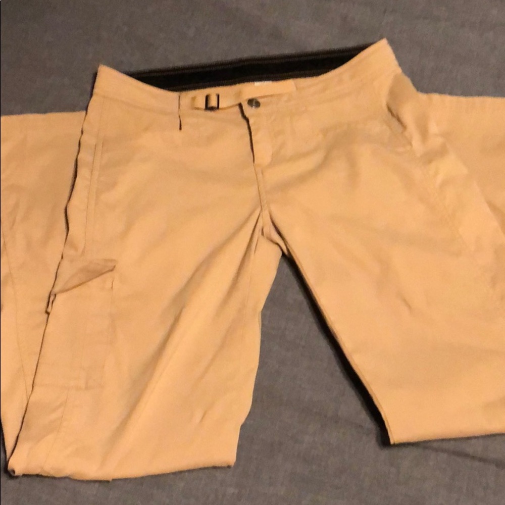 Hiking pants / cargo pants